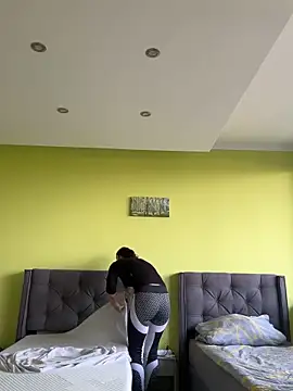 Emilia Mausi online show from 09/20/25, 06:36