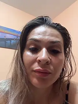 Snapshot of iSelena chatting on 09/21/25, 06:53 iSelena online show from 09/21/25, 06:53