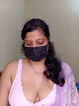 Rose-luckey online show from 06/14/26, 11:45