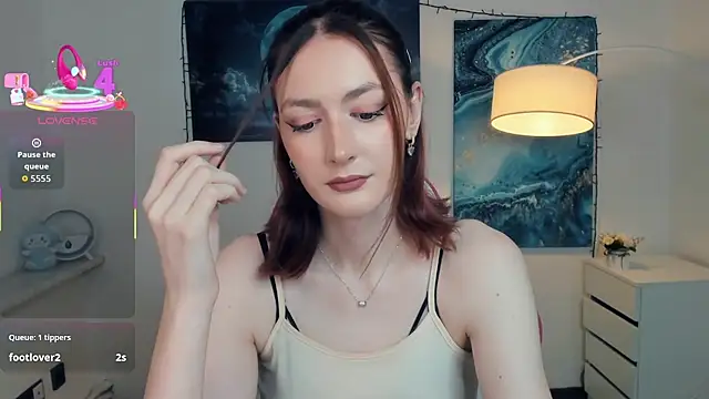 Snapshot of EasterBlink chatting on 11/05/25, 10:59 EasterBlink online show from 11/05/25, 10:59