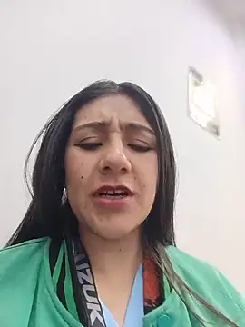 CAROLINE  07 online show from 06/02/26, 04:20