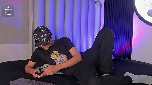  Leohot  online show from 11/21/25, 03:38