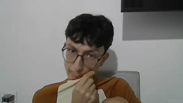 Snapshot of Kevintdx chatting on 11/07/25, 03:06 Kevintdx online show from 11/07/25, 03:06