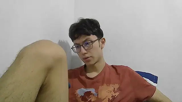 Snapshot of Kevintdx chatting on 11/12/25, 10:09 Kevintdx online show from 11/12/25, 10:09