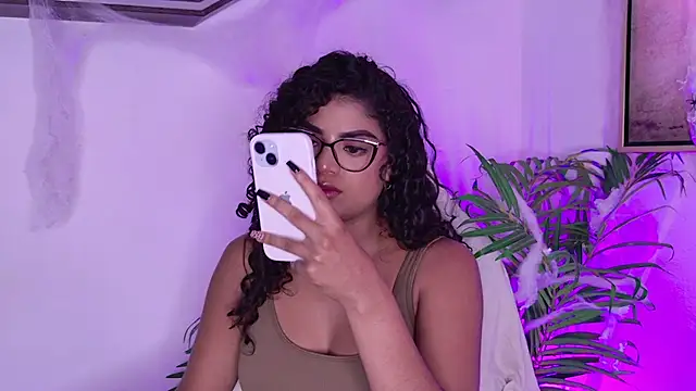 Snapshot of Carly_Monroe_ chatting on 10/30/25, 09:59 Carly Monroe online show from 10/30/25, 09:59