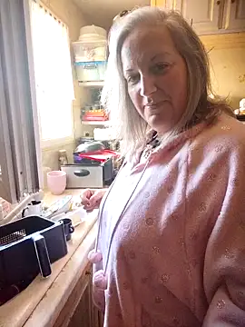 Snapshot of Feelineducentre chatting on 10/12/25, 09:52 Feelineducentre online show from 10/12/25, 09:52