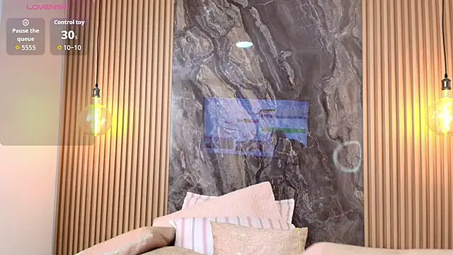 Alana-Jones online show from 10/31/25, 01:45