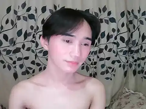 Snapshot of Seiji1939 chatting on 09/19/25, 03:52 Seiji1939 online show from 09/19/25, 03:52