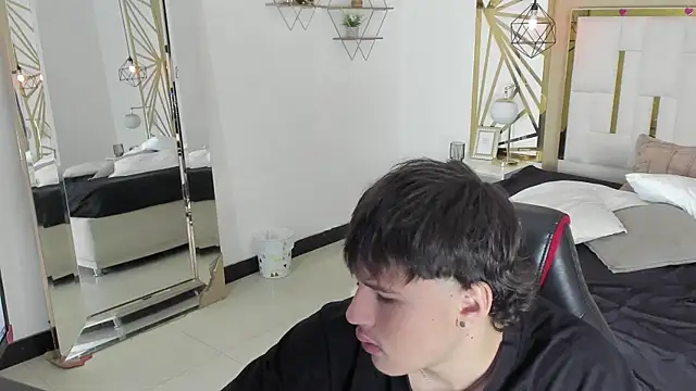 SEXYBOY VC online show from 10/20/25, 01:11