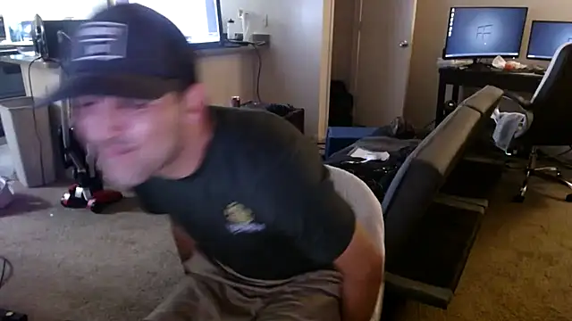 TypicalDepot5 online show from 10/04/25, 12:14