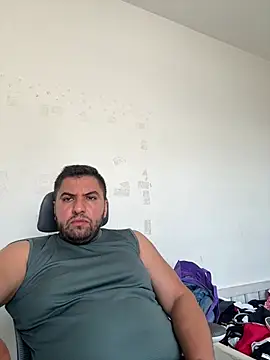 raulgzz4 online show from 07/21/26, 04:42