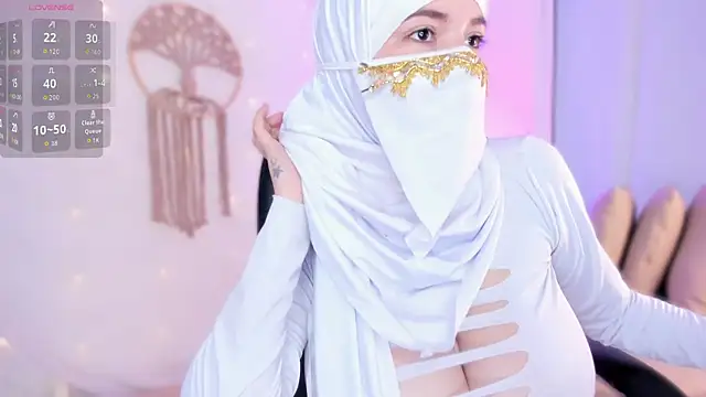 salma isawwii online show from 10/16/25, 02:18