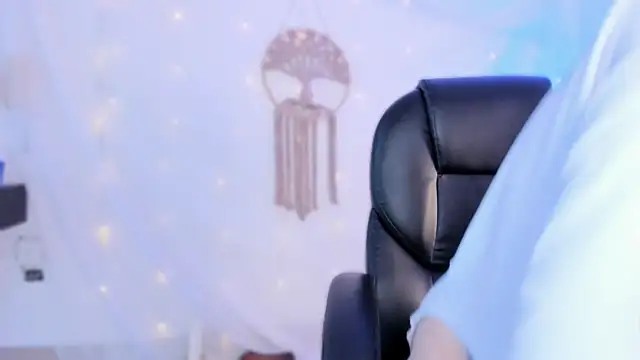 Snapshot of salma_isawwii chatting on 11/12/25, 02:06 salma isawwii online show from 11/12/25, 02:06