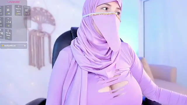Snapshot of salma_isawwii chatting on 11/13/25, 03:33 salma isawwii online show from 11/13/25, 03:33