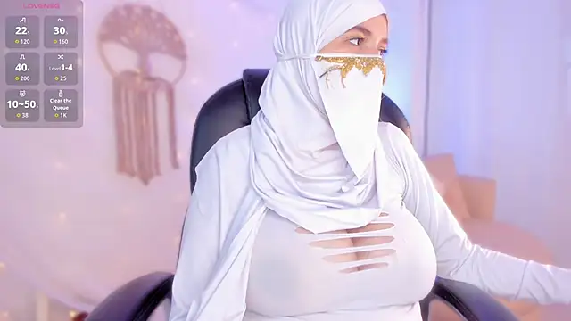 Snapshot of salma_isawwii chatting on 11/26/25, 02:07 salma isawwii online show from 11/26/25, 02:07