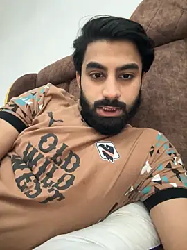 hottestboy03 online show from 10/12/25, 10:03