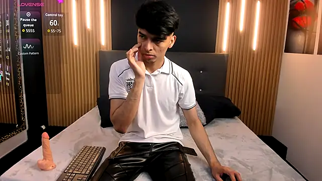 OnlyJos online show from 10/28/25, 07:49