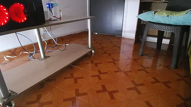 LADY-IN-BLACK online show from 11/10/25, 04:28