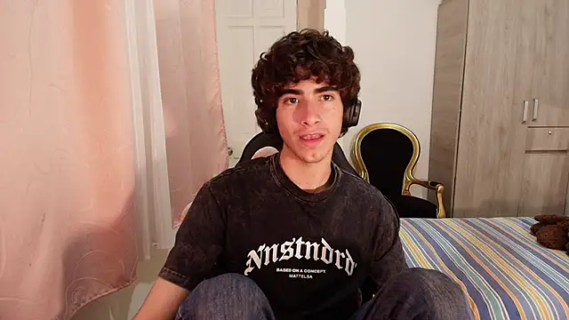 Nude Boy18 online show from 10/07/25, 06:10