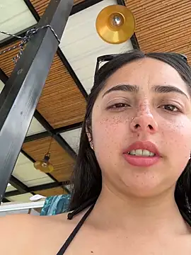 Snapshot of Dulce_1408 chatting on 11/30/25, 05:06 Dulce 1408 online show from 11/30/25, 05:06