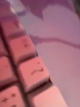 yumi hanna online show from 09/28/25, 08:58