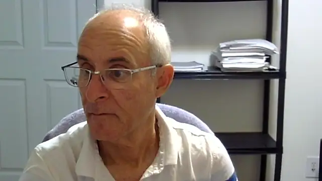 Snapshot of funone1999 chatting on 11/16/25, 04:29 funone1999 online show from 11/16/25, 04:29