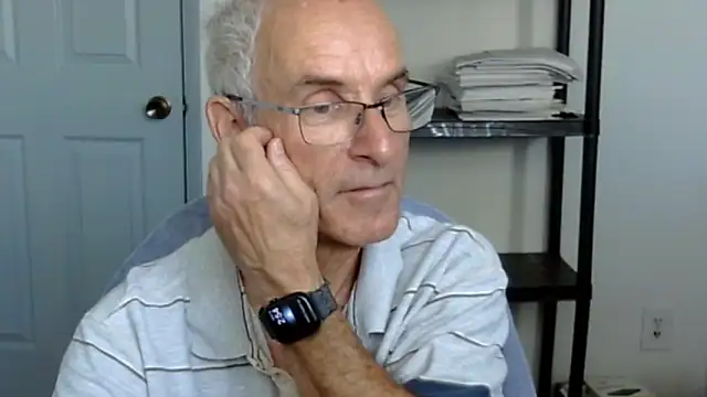 Snapshot of funone1999 chatting on 11/19/25, 10:54 funone1999 online show from 11/19/25, 10:54