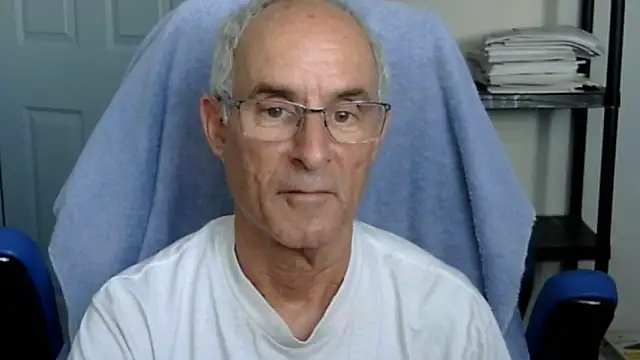 Snapshot of funone1999 chatting on 11/26/25, 09:38 funone1999 online show from 11/26/25, 09:38