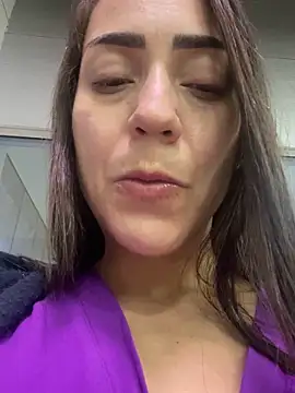 lucioliveira online show from 09/21/25, 01:07