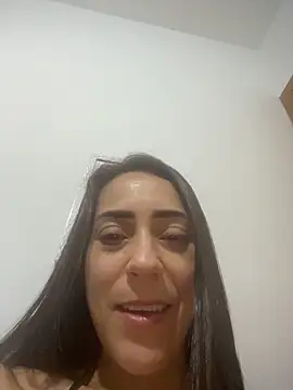 lucioliveira online show from 02/17/26, 01:46