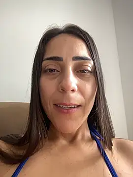 lucioliveira online show from 03/11/26, 03:18