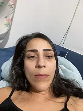 lucioliveira online show from 05/21/26, 07:21