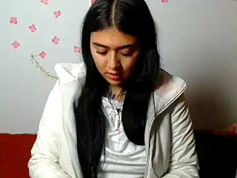 Snapshot of sophiadaza666 chatting on 10/09/25, 01:03 sophiadaza666 online show from 10/09/25, 01:03