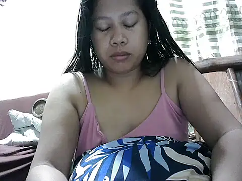Pilipinalyn23 online show from 09/27/25, 04:56