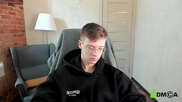 Harm Dick online show from 09/28/25, 11:37