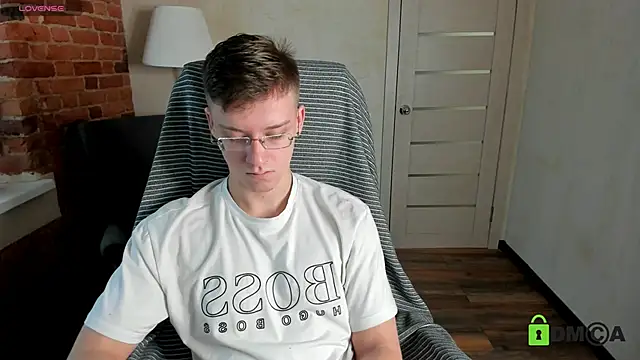 Harm Dick online show from 10/10/25, 10:47