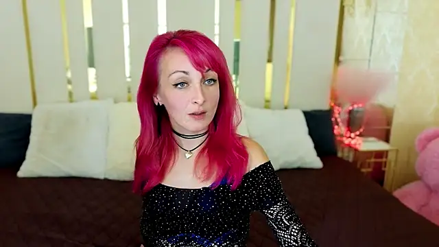 BrandyBloom online show from 10/12/25, 07:35