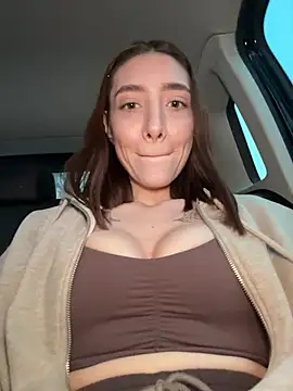 Snapshot of BallerinaCappuccino_ chatting on 10/04/25, 01:31 BallerinaCappuccino  online show from 10/04/25, 01:31