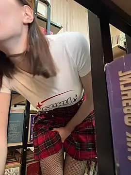 BallerinaCappuccino  online show from 12/02/25, 08:41