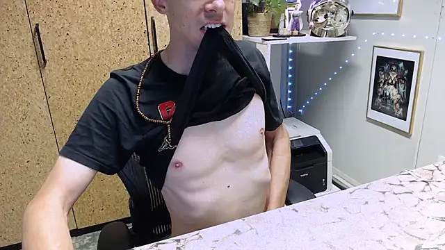 Snapshot of sakiramissy chatting on 09/17/25, 06:04 sakiramissy online show from 09/17/25, 06:04