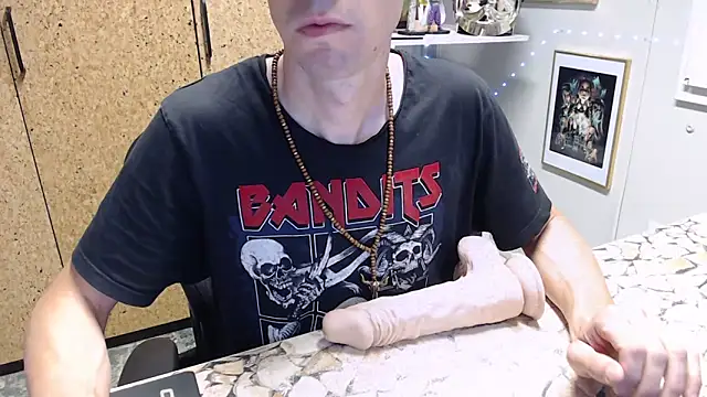 Snapshot of sakiramissy chatting on 09/18/25, 05:53 sakiramissy online show from 09/18/25, 05:53