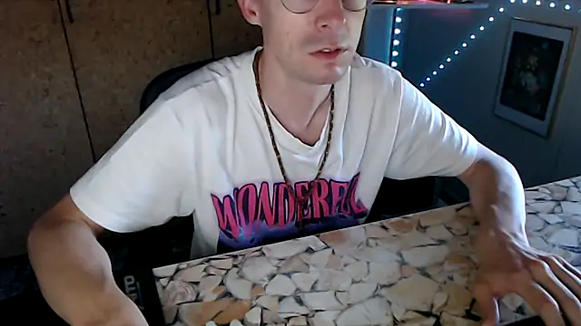 Snapshot of sakiramissy chatting on 09/19/25, 11:55 sakiramissy online show from 09/19/25, 11:55