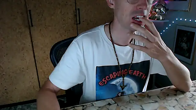 Snapshot of sakiramissy chatting on 09/25/25, 07:23 sakiramissy online show from 09/25/25, 07:23