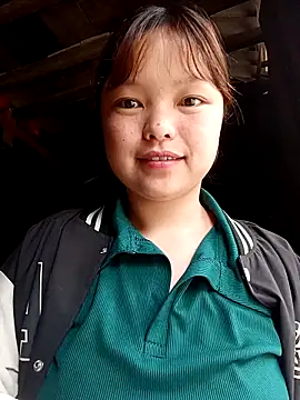 XoiXoi232 online show from 10/21/25, 04:24