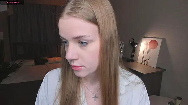 Snapshot of OdellaFrake chatting on 12/03/25, 07:23 OdellaFrake online show from 12/03/25, 07:23