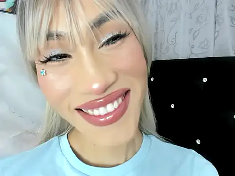 samara novice18 online show from 11/13/25, 07:57