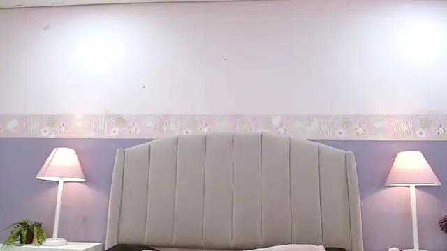 Isabelgh  online show from 07/25/26, 07:44