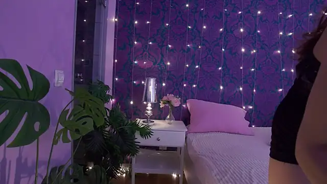 CherrRoses online show from 10/21/25, 04:19