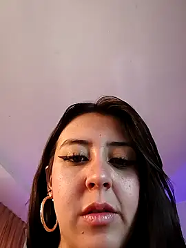 Snapshot of Catti_Brie chatting on 11/30/25, 11:36 Catti Brie online show from 11/30/25, 11:36