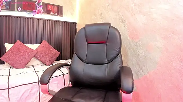 dark  nymph online show from 09/17/25, 12:29